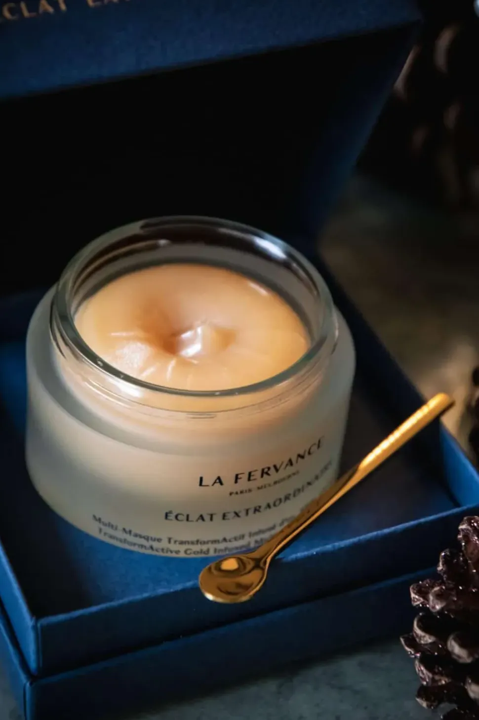 Éclat Extraordinaire - Intensive Feuchtigkeit und AntiAging mit 24 Karat Gold