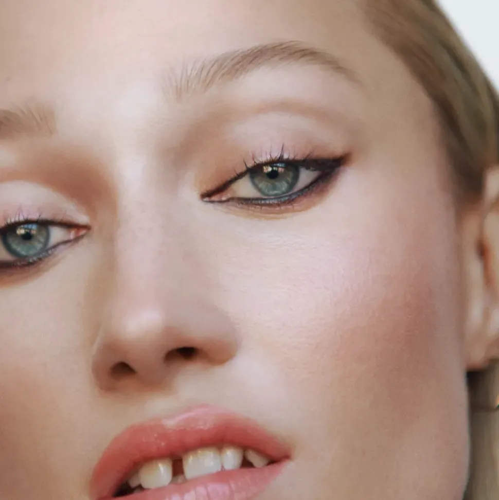 Eye and Lip Definer - PETUNIA - MANASI 7 Lipliner und Kajalstift