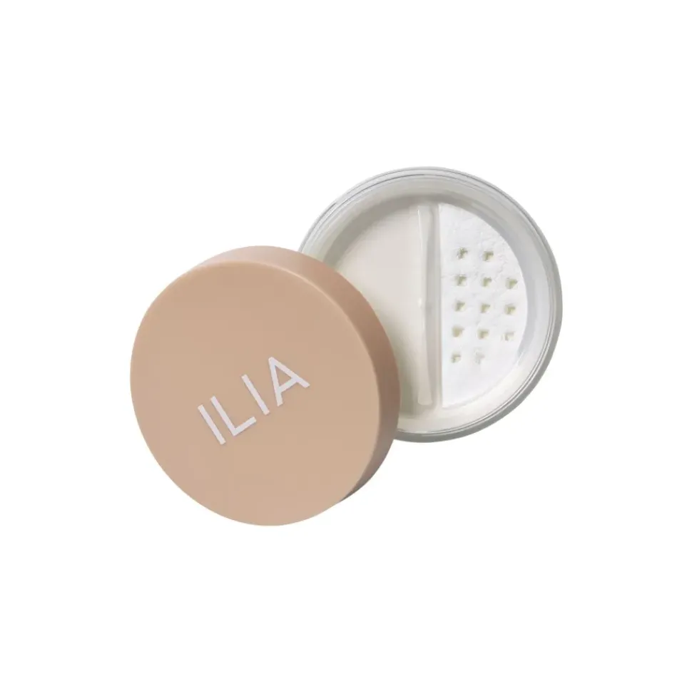 FADE INTO YOU - Soft Focus Finishing Powder - ILIA - Puder