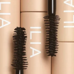 Fullest Voluminizing Mascara - ILIA - schwarze Wimperntusche