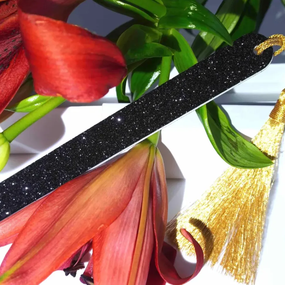 Glitzer Nagelfeile SCHWARZ mit goldenem Pompon | Kure BAZAAR
