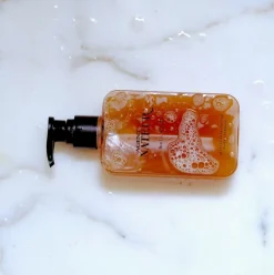 holi (wash) ageless resurfacing body cleanser - Hautpflegendes Duschgel