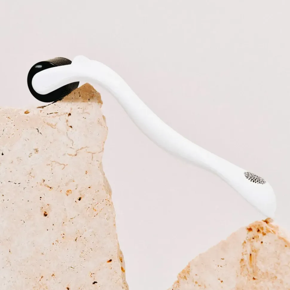 Micro Needle Dermal Roller | Wildcrafted Organics - 0,3 mm