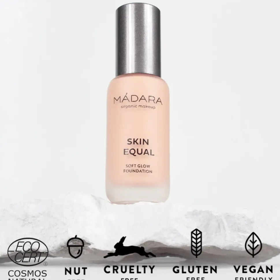 Skin Equal Foundation - Glowy Make-up