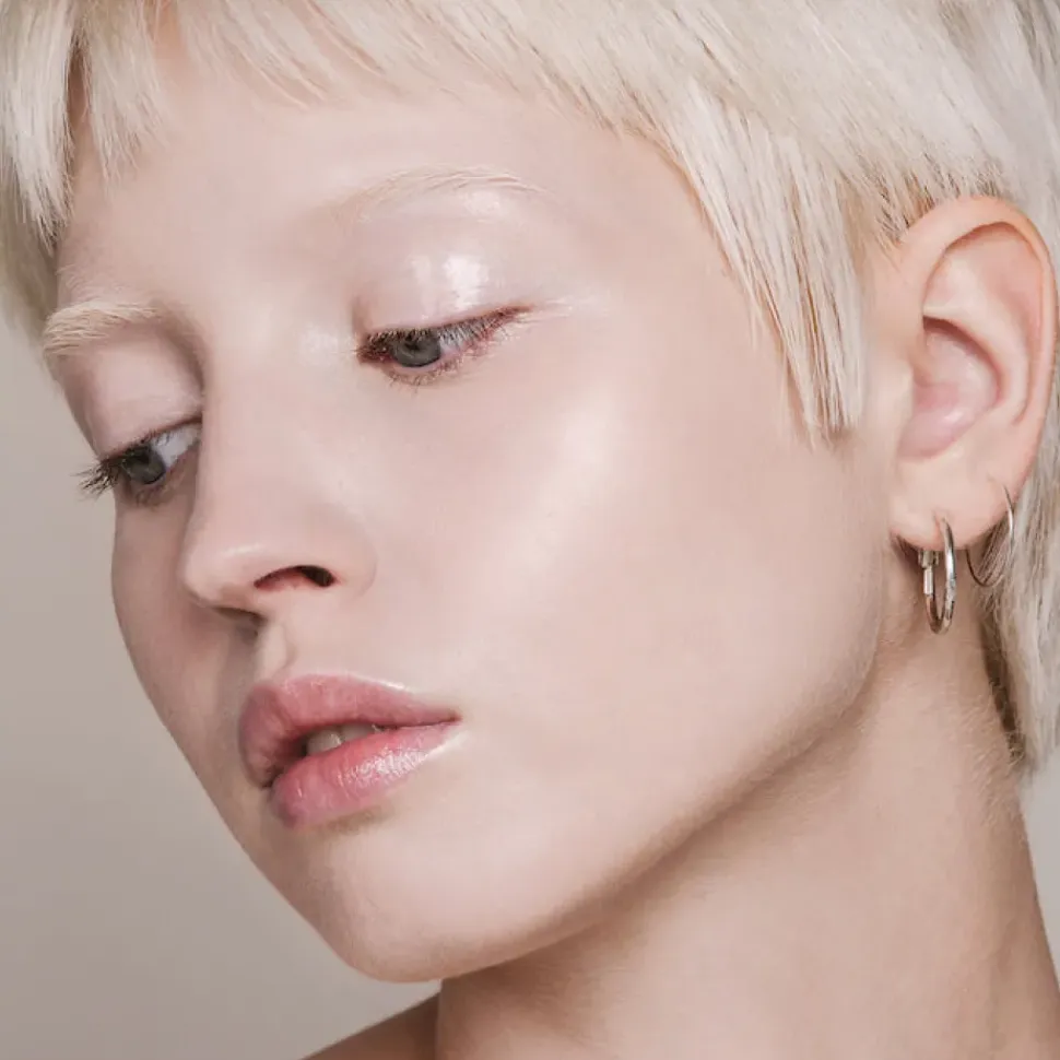 Skin Equal Foundation - Glowy Make-up