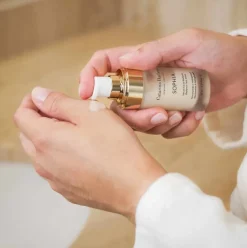 SOPHIA - Gel-Serum gegen Hyperpigmentierung und Akne
